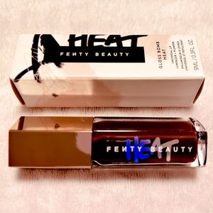 Fenty Beauty Gloss Bomb Heat Universal Lip Luminizer + Plumper in Hot Chocolit